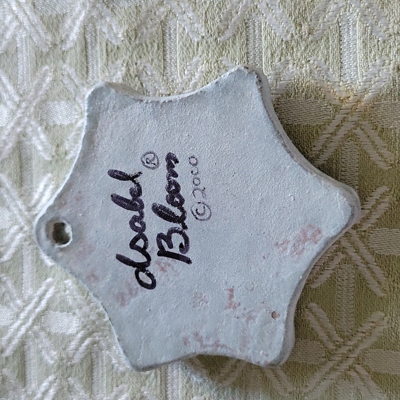 Isabel Bloom snowflake ornament 2000 - Picture 2 of 2
